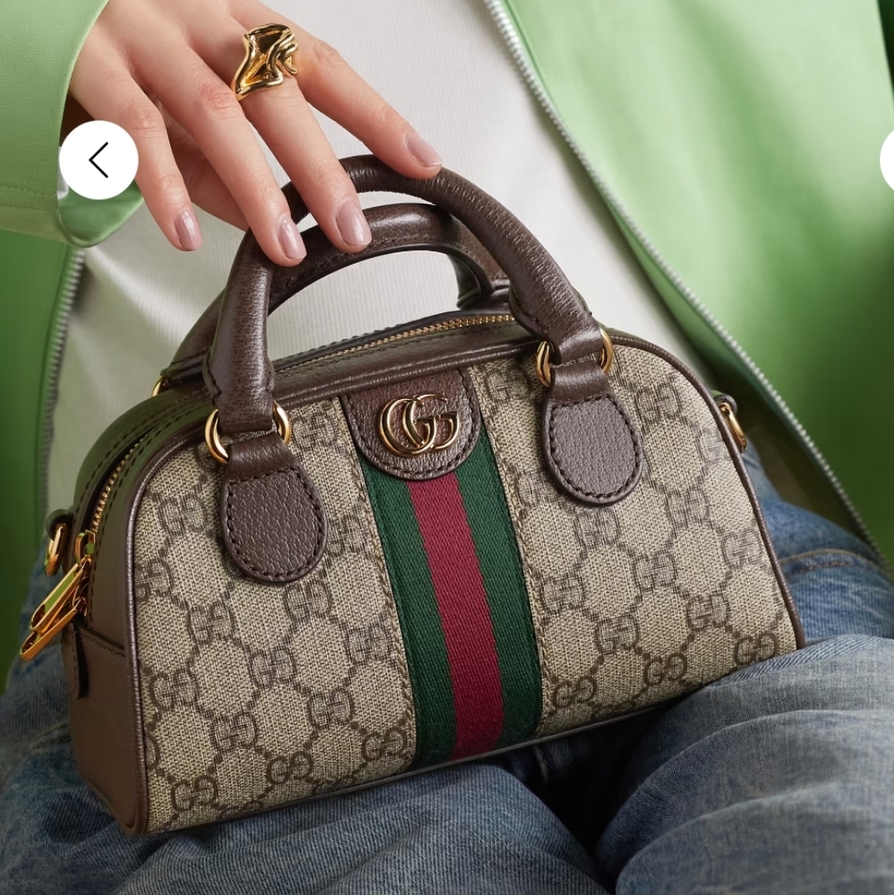 Gucci mini savoy bag